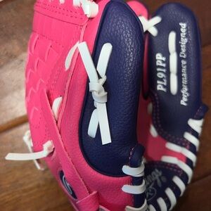 Rawlings PL91PP Player‎ Series Pink/Purple Vinyl RHT Baseball Glove 9 Inches-Bag